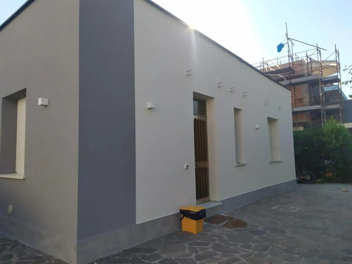 Casa Relax Con Parcheggio E Jacuzzi , Vicino Al Mare E Al Centro Italia