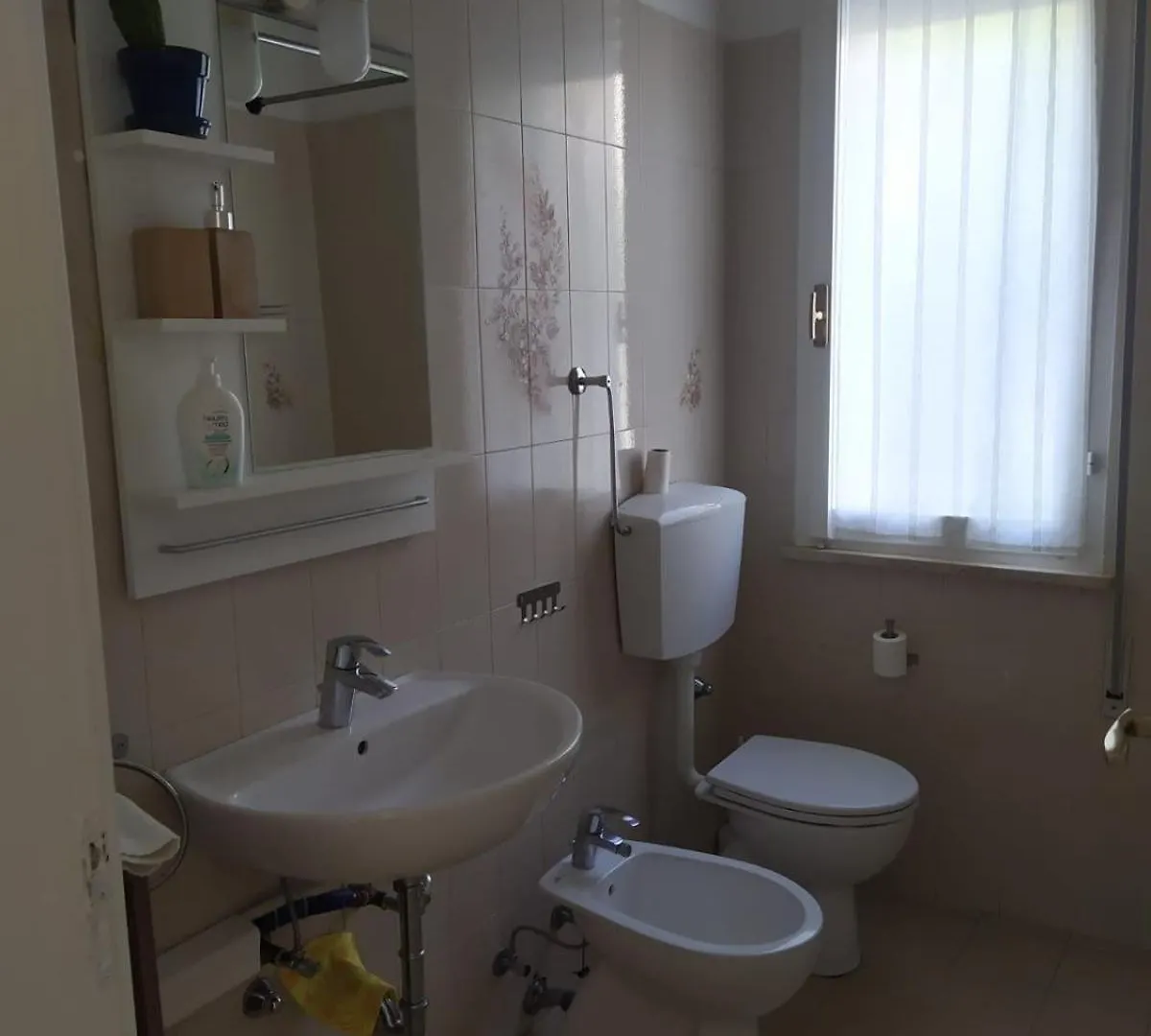 Casa Relax Con Parcheggio E Jacuzzi , Vicino Al Mare E Al Centro Italia